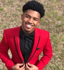 Each hairstyle requires daily maintenance and takes time, some more. 25 Different And Latest Hairstyles For Men With Black Hair