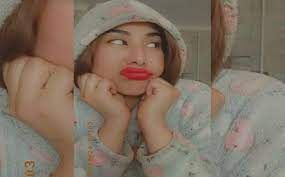 سمير غانم ودلال عبد العزيز. Gb Kvslq2ntipm