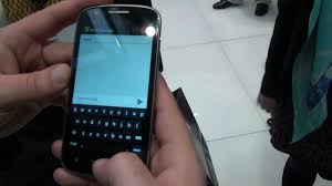 ZTE Era hands on from MWC 2012 - YouTube
