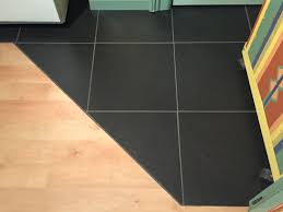Transition Flooring Black Vinyl Tile And Pergo Laminate Flooring Kuchenboden Laminat Vinyl
