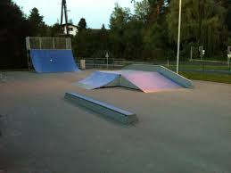 Parková plocha se skateparkem by měla v budoucích letech projít zásadní proměnou. Skatepark La Cantuta Club Regatas Skateparken Kolback åœ°ç‚¹ç›®å½•