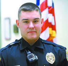 Decatur police officer receives Medal of Valor for fire rescue