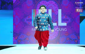 ELL Fashionably Young displays SS'18 range at JFW