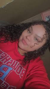 Introduction of a class of 2005 graduate