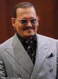 Johnny Depp's former flame, actress Ellen Barkin, testifies