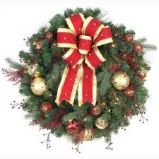 32 In Led Pre Lit Hilltop Artificial Christmas Wreath With Ribbon Baubles And 50 Bat Artificial Christmas Wreaths Christmas Wreaths Pre Lit Christmas Wreaths
