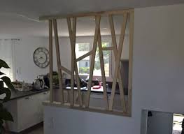 Creation Et Pose Claustra Bois A Saint Lys Jouen Menuiseries En 2020 Claustra Bois Claustra Amenagement Entree Maison