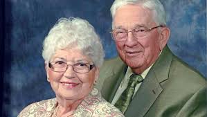 Anniversary: Charles and Virginia Thomas