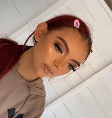 Laura Mccool's Instagram, Twitter & Facebook