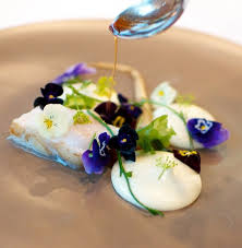 Persillerot Krondill Parsley Root Crown Dill At Maaemo Oslo Via Http Www Nordicnibbler Com Assiette Gourmande Dessert Gastronomie Culinaire
