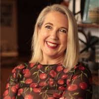 Mary Raulston's Instagram, Twitter & Facebook