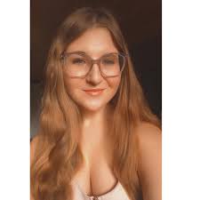 Brittney Barry's Instagram, Twitter & Facebook