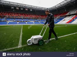 Parc ol hosts matches for other sports apart from football, such as rugby, as well as concerts. Parc Olympique Lyonnais Stockfotos Und Bilder Kaufen Alamy