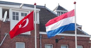 Skyscanner helpt je de best mogelijke deal te vinden voor jouw volgende trip. Crisis Turkije Nederland Ten Einde Turks Nl