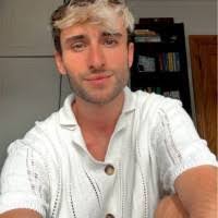 Patrick Guiheen's Instagram, Twitter & Facebook