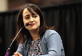 We started chatspin with a mission—to make it easy to start a random chat with strangers. Mara Wilson Talks Matilda Activism Anti Semitism Kveller