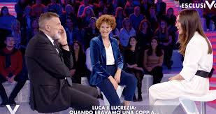 Maybe you would like to learn more about one of these? Luca Barbareschi E Lucrezia Lante Della Rovere A Verissimo Si Emozionano Per Il Loro Vecchio Amore Foto Ultime Notizie Flash