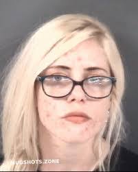 Amber Barnhill's Instagram, Twitter & Facebook