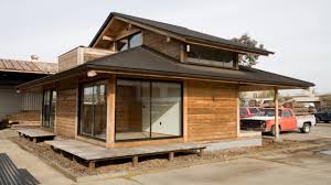 Japanese houses are built with all kinds of little tricks in mind to adapt to the local climate. Modern Small Japanese Style House Plans Novocom Top