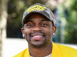 Jimmie Allen Joins Moon Taxi On New Version Of Hometown Heroes 104 7 The Bull