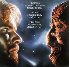 Hatred between a grotesque alien and his human enemy gives way to friendship and respect when their survival on a desolate planet relies on peaceful coexiste. Enemy Mine One Sheet Teaser Usa