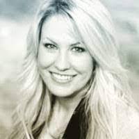 Tracy Kenoyer's Instagram, Twitter & Facebook