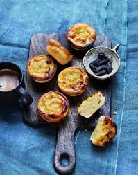 Petite Tarte Facon Pasteis De Nata Cafe Et Feve Tonka Recette Alimentation Delicieux Desserts Tarte