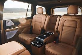The Warm Leather Trimmed Second Row Seats Are Shown From The Driver S Seat Looking Backward Lincoln Aviator Luxury Suv Aviation