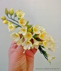 Pin On Bouquet Des Fleurs En Porcelaine