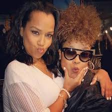 Lisa Raye:) with her little sister the:)The Brat.