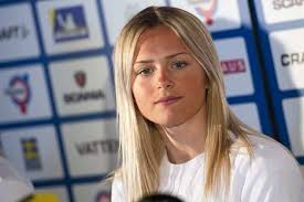 She won a silver medal in the women's 10 kilometres classical, bronze medal in the women's 30 kilometre freestyle mass start, and gold as a member of the women's 4 × 5 kilometre relay during the 2019 fis world. Ruotsin Nuori Hiihtotahti On Kovassa Kunnossa Marit Bjorgeniin Verrattu Frida Karlsson Yllattyi Ja Punastui Uteluista Ei Minulla Ole Mitaan Salaisuutta Urheilu Aamulehti