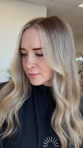 This color correction needed something with a little more power, so I  grabbed the new alkaline demi from @redkenpro #redkenpropartner. It gave me  just enough coverage to cancel out all the warmth