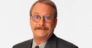Comedic Actor Martin Mull Dead at 80, Best Known for 'Roseanne' and  'Sabrina the Teenage Witch'