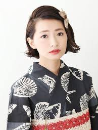 浴衣に合う髪型 自分で簡単にできる浴衣へアアレンジ 浴衣に合う髪型 ボブ 着物 浴衣 ヘアアレンジ