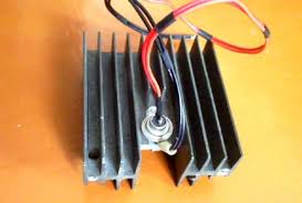 Pengecas baterai ini bisa mengecas baterai sampe 4 jenis. Pengecas Bateri Kereta Bengkel Diy