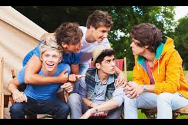 текст песни One Direction Live While We Re Young Live While We Re Young One Direction Live One Direction Photoshoot One Direction Pictures
