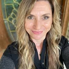 Hope Prather's Instagram, Twitter & Facebook