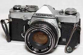 10 Awesome Vintage Film Cameras That Are Really Cheap