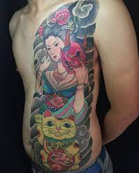Mèo vẫy chân phải mang lại may mắn, tiền tài; Meo Tháº§n Tai Ä'áº¹p Va Y NghÄ©a Hinh XÄƒm Meo Tháº§n Tai Mang Láº¡i