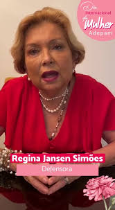 Decana Regina Jansen Simões