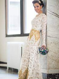 Traditional wedding dresses are great, gorgeous, fantastic even, but they're not for everyone and that's cool. 24 Nontraditional Wedding Dress Ideas