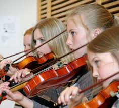 Her går det strygende