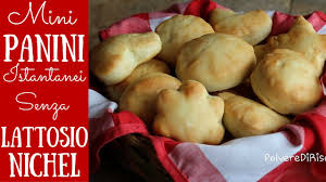 Venerdi non avevo pane,cosi guardando in dispensa ho trovato il lievito istantaneo in polvere pane angeli e mi e venuto un lampo di genio cosi. Mini Panini Veloci Senza Lievitazione Polvere Di Riso