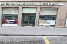 Le service audiotel 3237 est proposé à l'initiative des syndicats pharmaceutiques de france en charge de l'organisation des gardes. Pharmacie De Garde A Lyon 69000 Service Ouvert Aujourd Hui