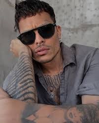 Brad Ernst's Instagram, Twitter & Facebook