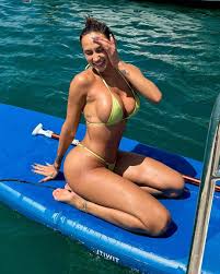 STRRRRRR (@AstridNelsia1)  X