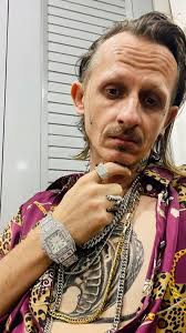 Jyantino Albuquerque.