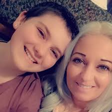 Girl, 13, gets life-saving cancer treatment after mum insisted
