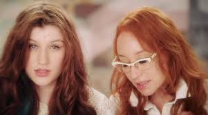 Natasha Hawley's Instagram, Twitter & Facebook