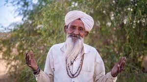 Ebony revay getting dicked by an old white dude. Incredible Love Story Of 82 Year Old Man Who Got Back His First Love After 50 Years